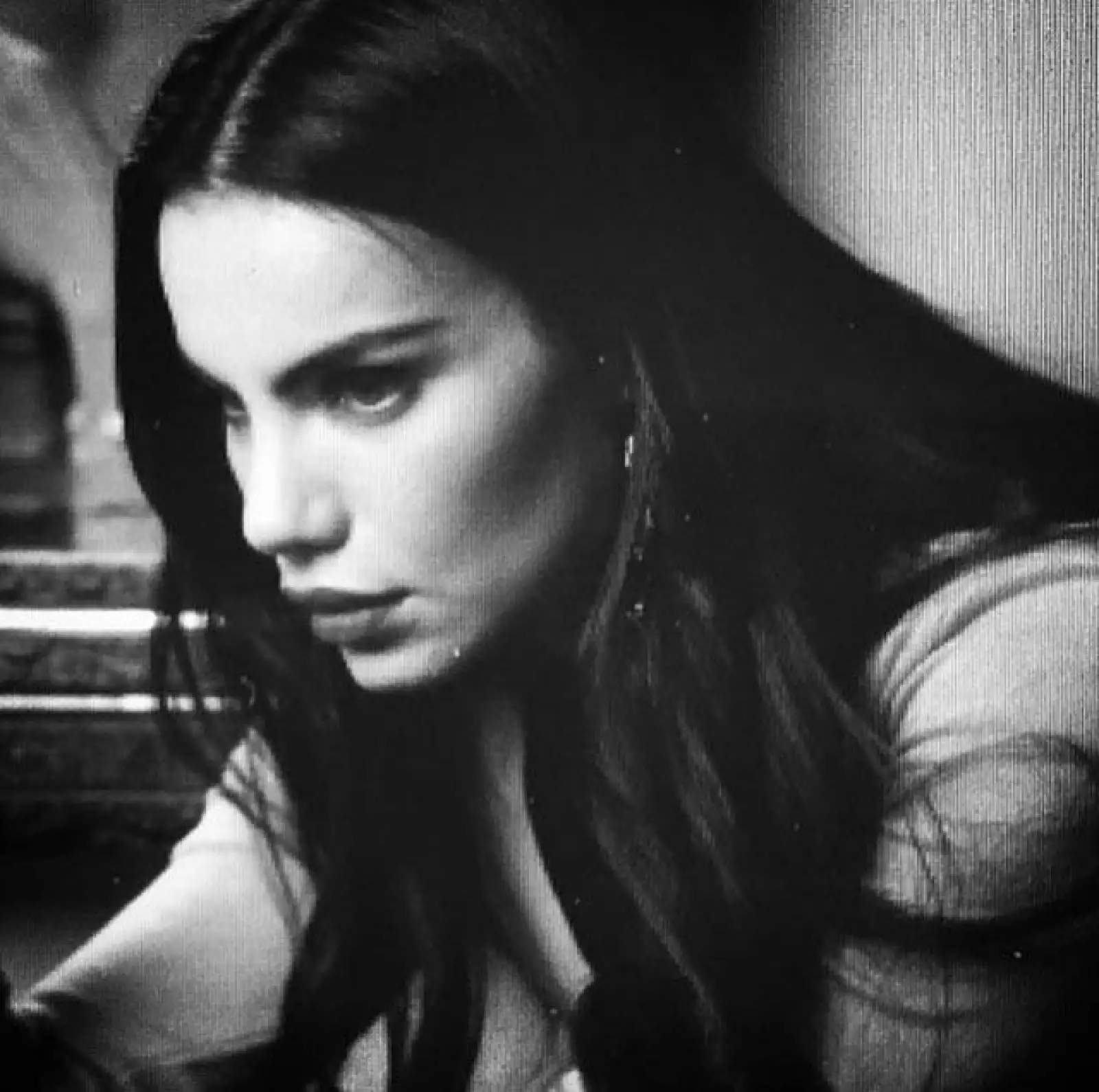 Además, es una mujer muy segura de sí misma. A diferencia de muchas otros, Ayari prefiere tener un look natural que la hace lucir espectacular.