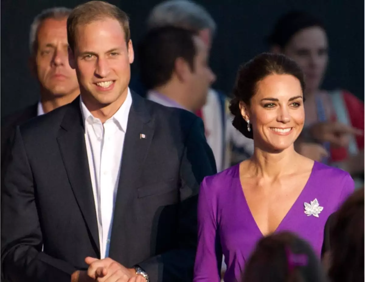 Kate sosprendió con su atuendo color púrpura para la celebración oficial del aniversario de Canadá.