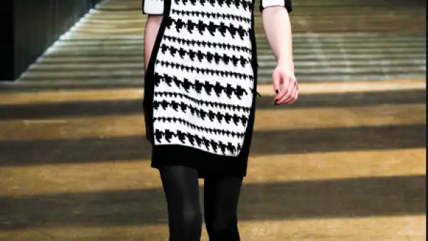 Las propuestas para el próximo invierno de Phillip Lim, Carolina Herrera, Marc Jacobs y Badgley Mischka han sobre salido durante la segunda semana del marco de moda neoyorquino.