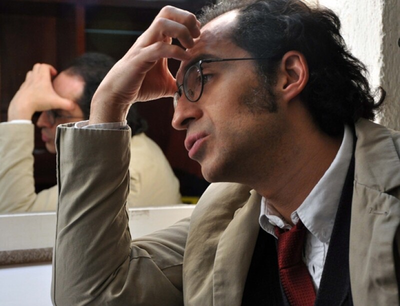 Bruno Bichir dijo que se siente mejor detrás del escenario que actuando, sin embargo, es algo que lo sigue llenando de energía.