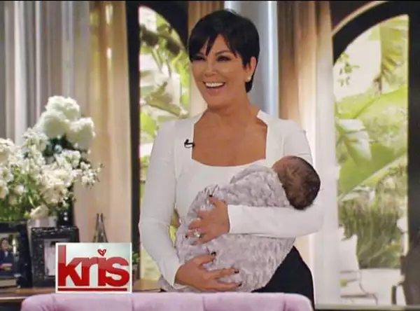 Según medios estadounidenses, Kris quiere llamar la atención con este tipo de mensajes.