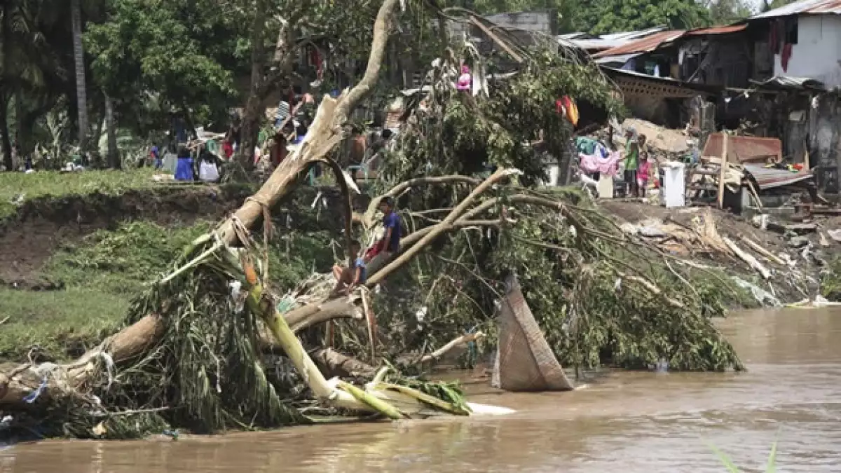 filipinos se refugian ante las inundaciones
