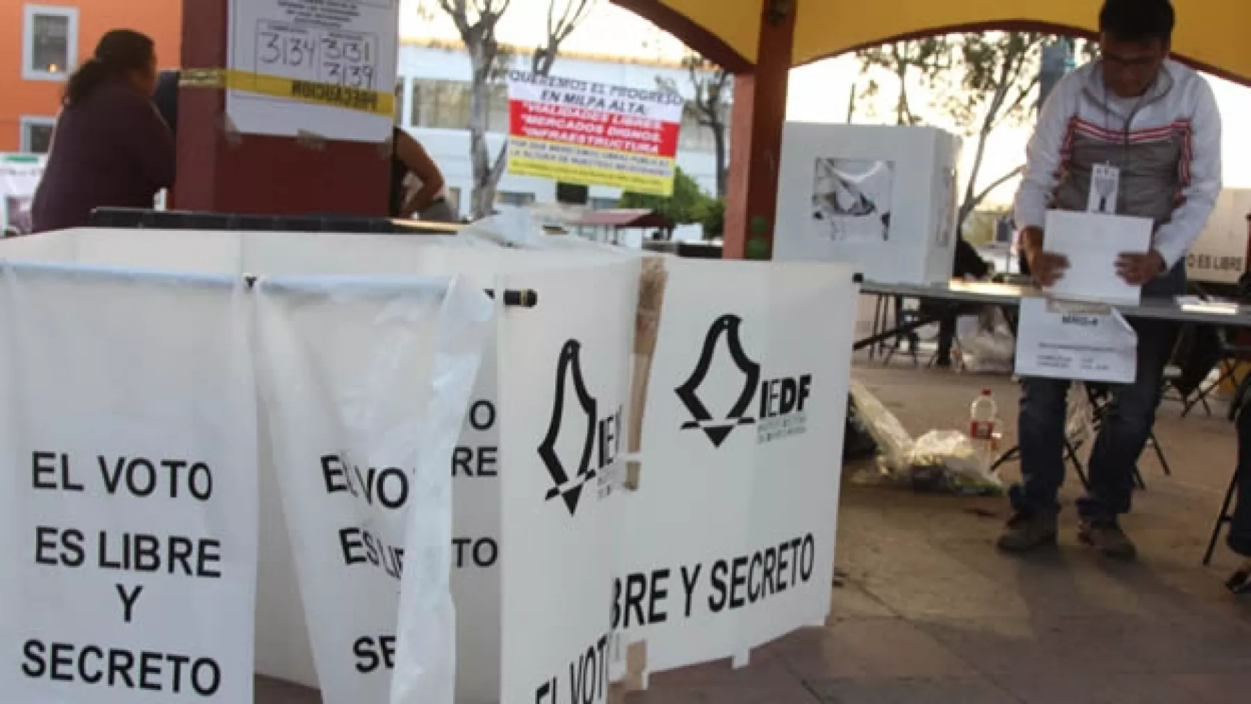 Urnas
