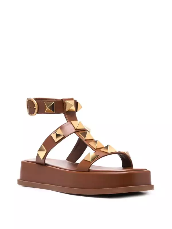 sandalias valentino.jpg