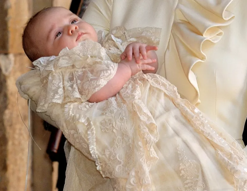 Los 12 días de Navidad han llegado a Quién.com y nos han dejado algo más que anillos dorados y tórtolas. Hemos creado una nueva versión del clásico navideño más acorde al mundo del espectáculo.