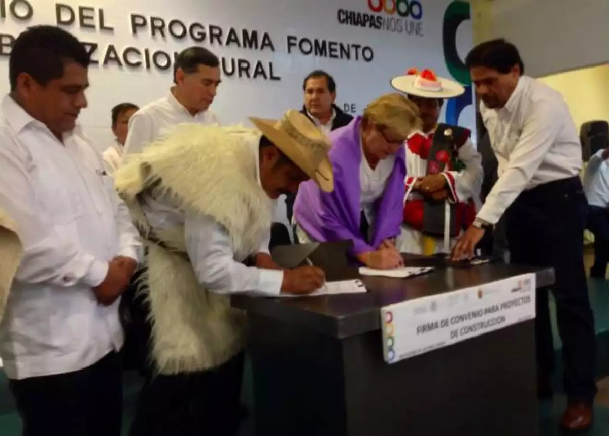 Sedatu firma convenio en Chiapas