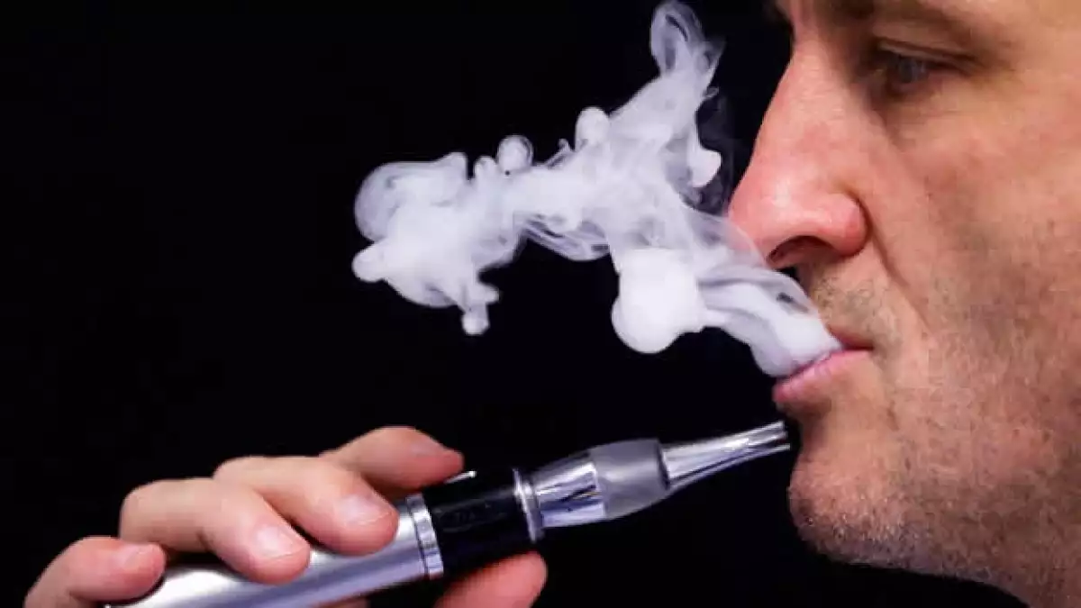 vaporear cigarrillo electronico