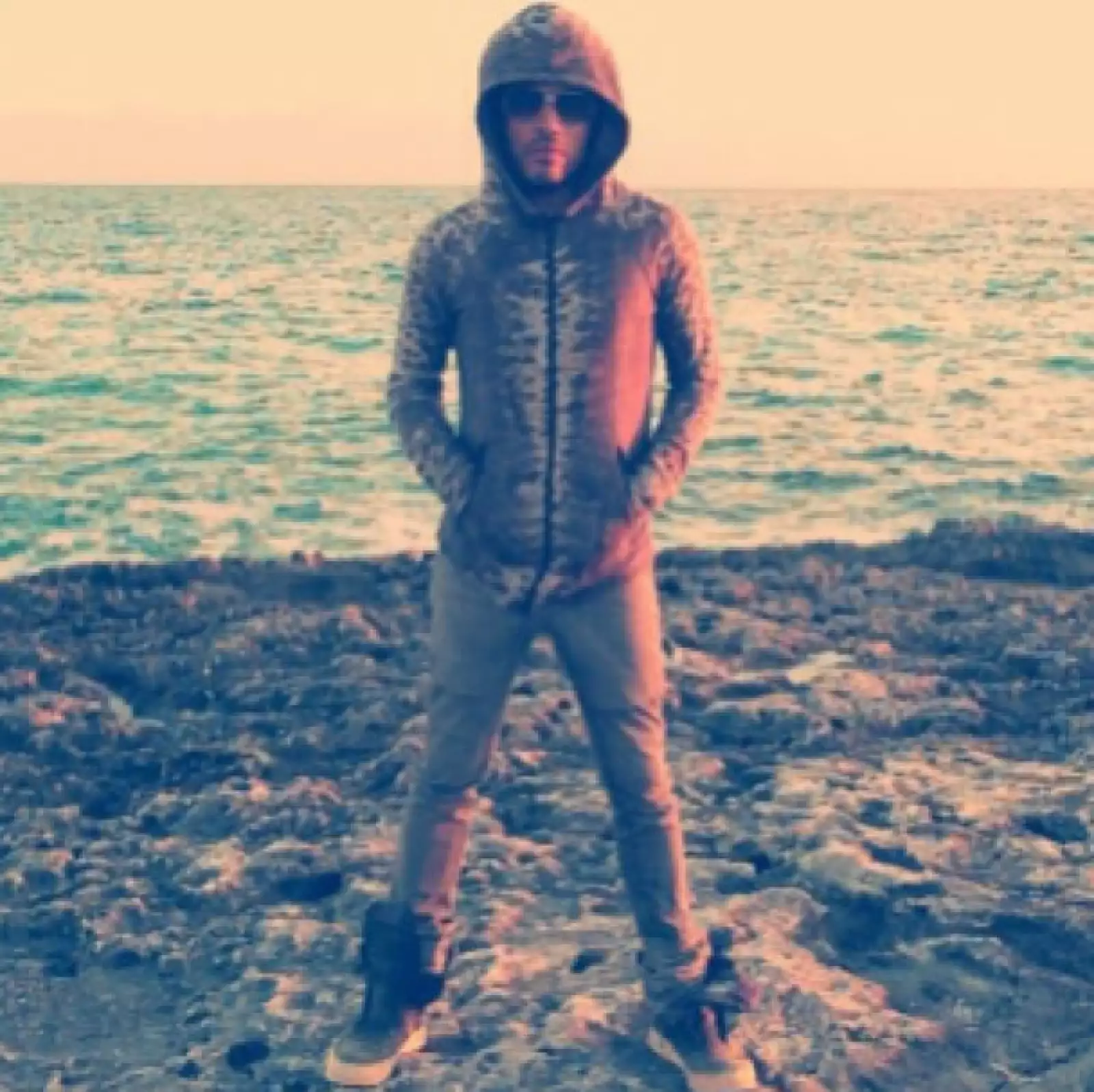 Aunque Lenny Kravitz no usó nada mexicano (o poblano), decidió subir esta foto para celebrar la Batalla de Puebla con la frase: Feliz cinco de mayo.