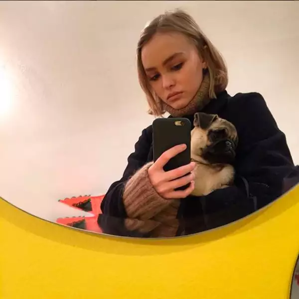 Una selfie con su mascota.