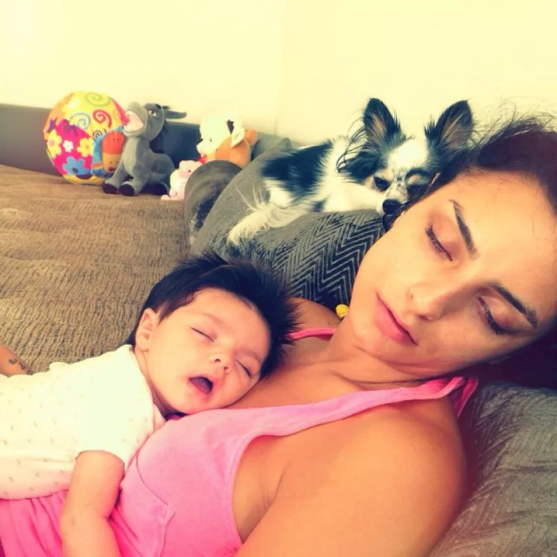 En entrevista con el programa Todo Para La Mujer, de Maxine Woodside, la actriz reveló detalles de su boda y la posibilidad de tener un hijo con su prometido.