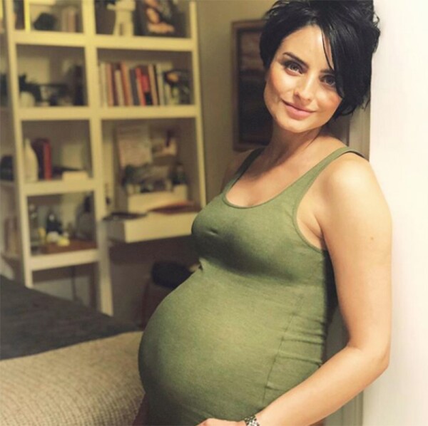 Aislinn Derbez