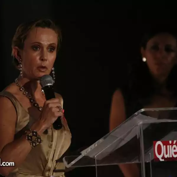 Kitzia Nin Poniatowska,Laura Manzo