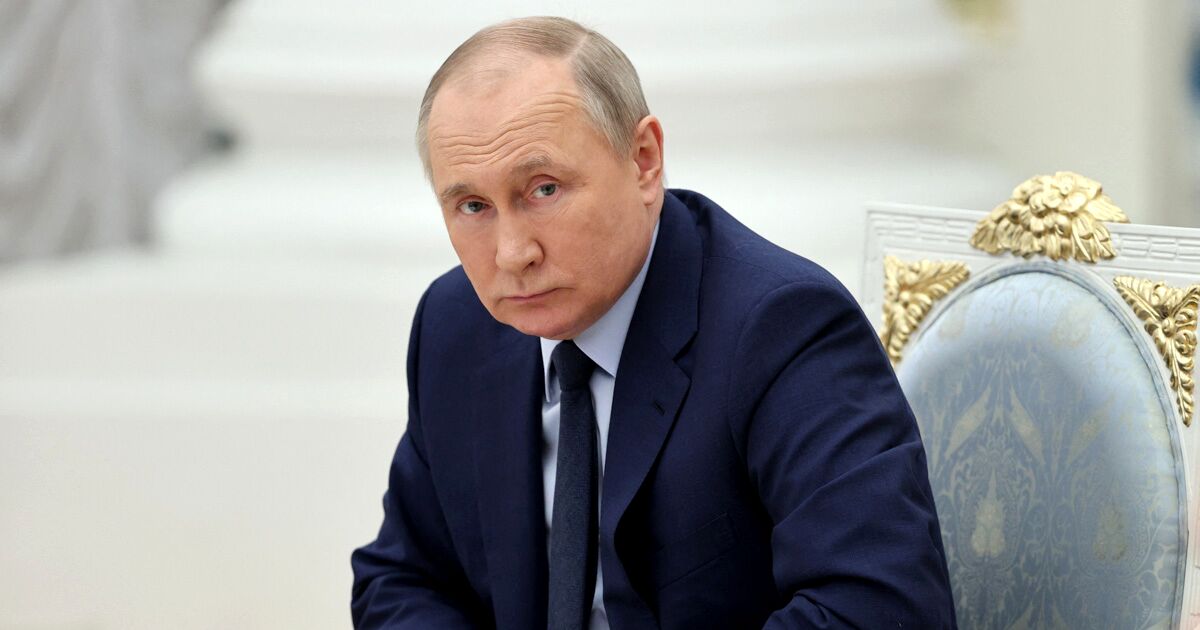 Invading Ukraine will cost Russia a 7.8% economic collapse this year Invading Ukraine will cost Russia a 7.8% economic collapse this year