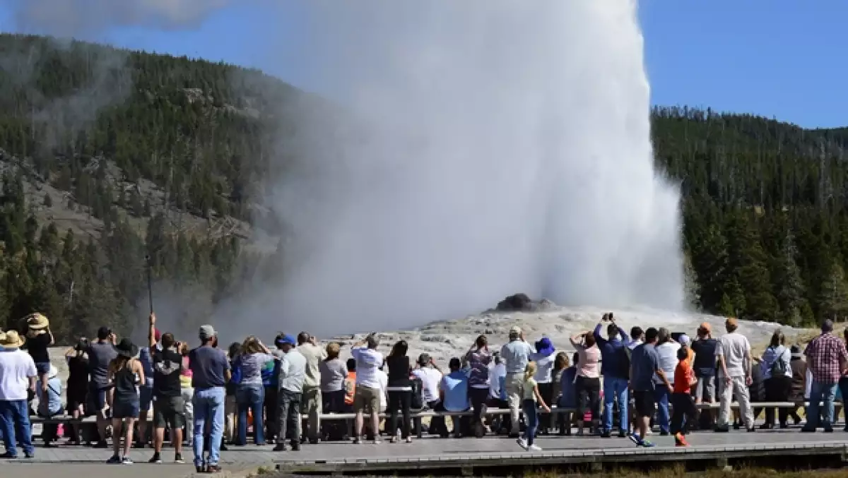 old faithful geyser