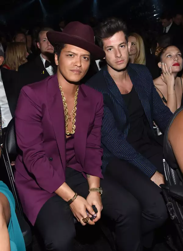 Mark-Ronson-Bruno-Mars-Grammys-2016