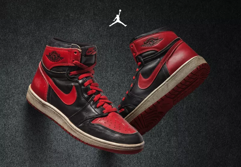 Air Jordan 1 Banned.jpg