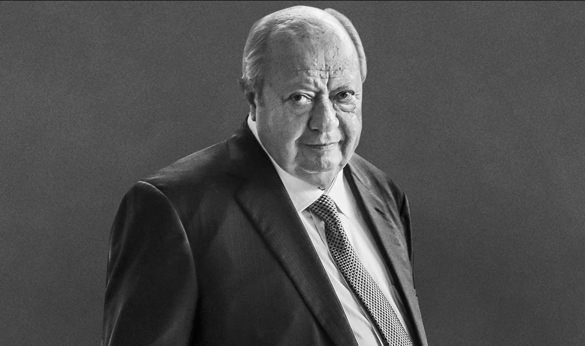 fallece Carlos Romero Deschamps