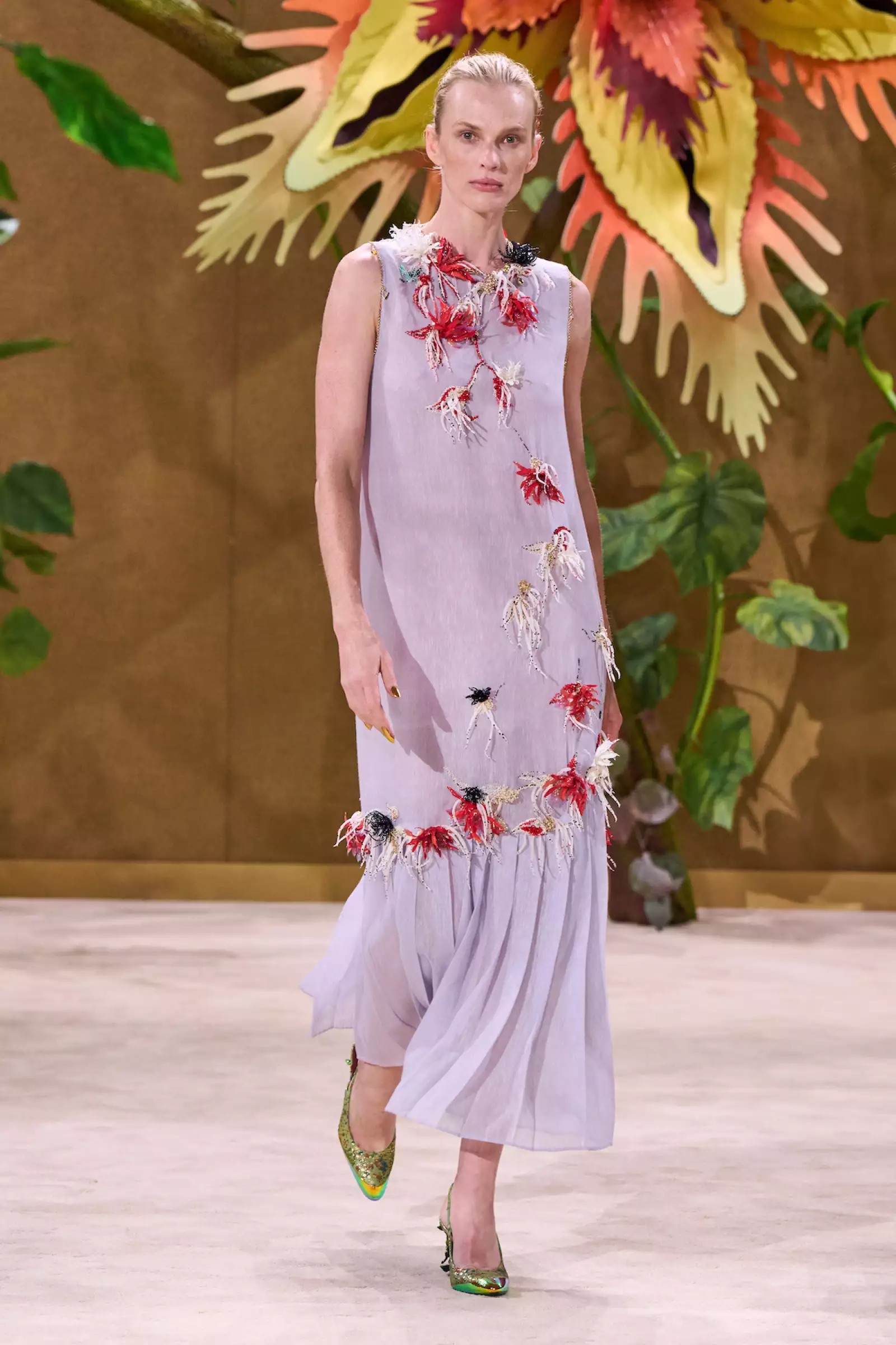 Chanel HC F26 010.jpg