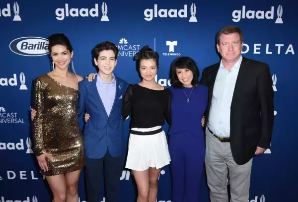 Lilain Bowden, Joshua Rush, Peyton Elizabeth Lee, Lauren Tom y Stoney Westmoreland