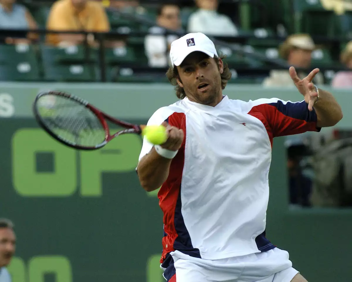 2004 NASDAQ 100 Open - Quarter Finals - Vince Spadea vs. Agustin Calleri  - April 1, 2004