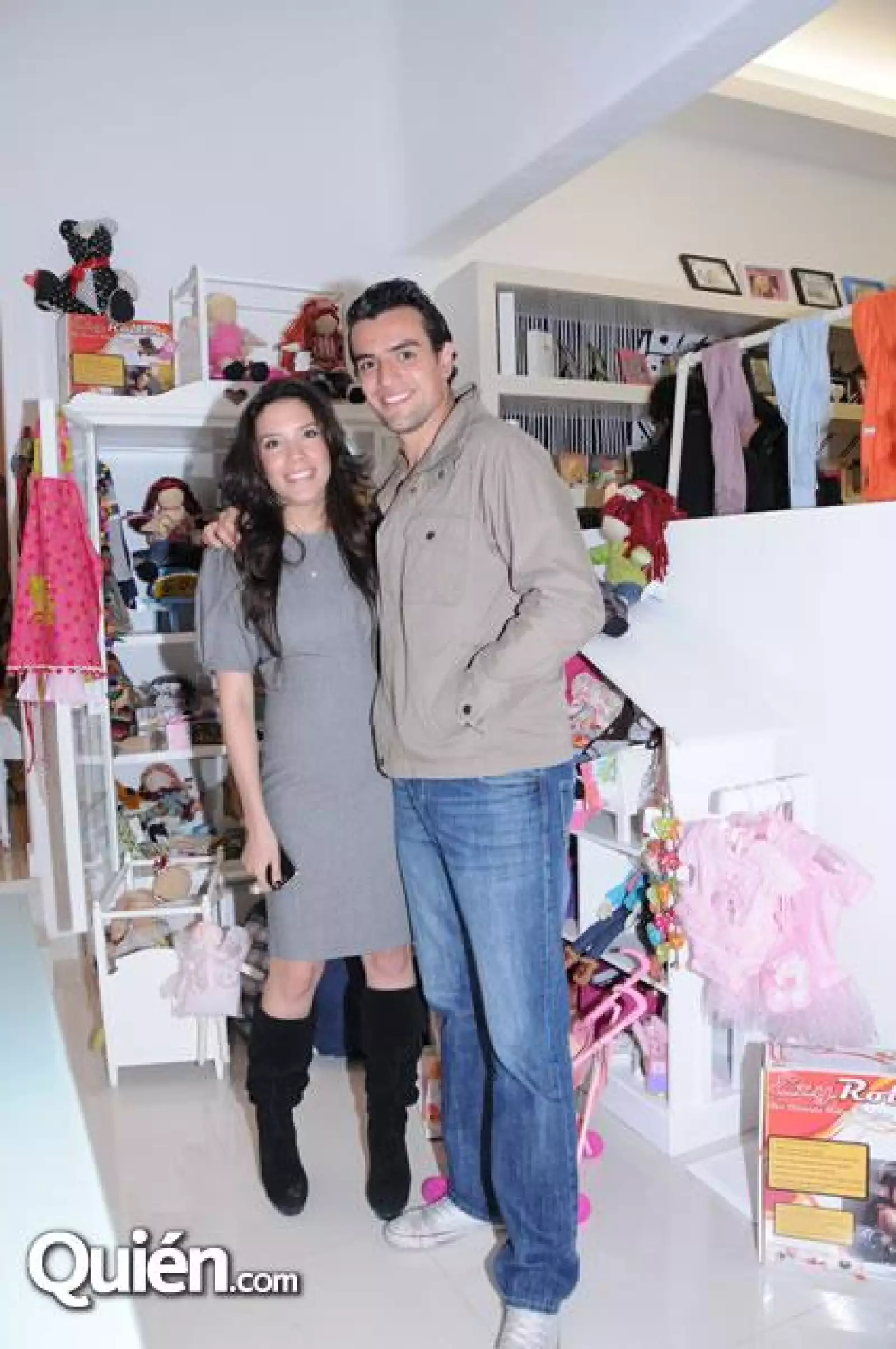 Marilu Hashimoto,Lalo Guerrero