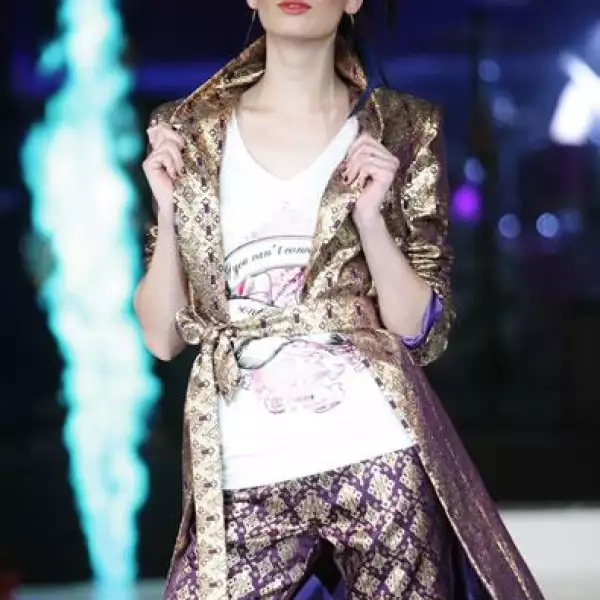 Pasarela Royal Closet con Música de Moderato