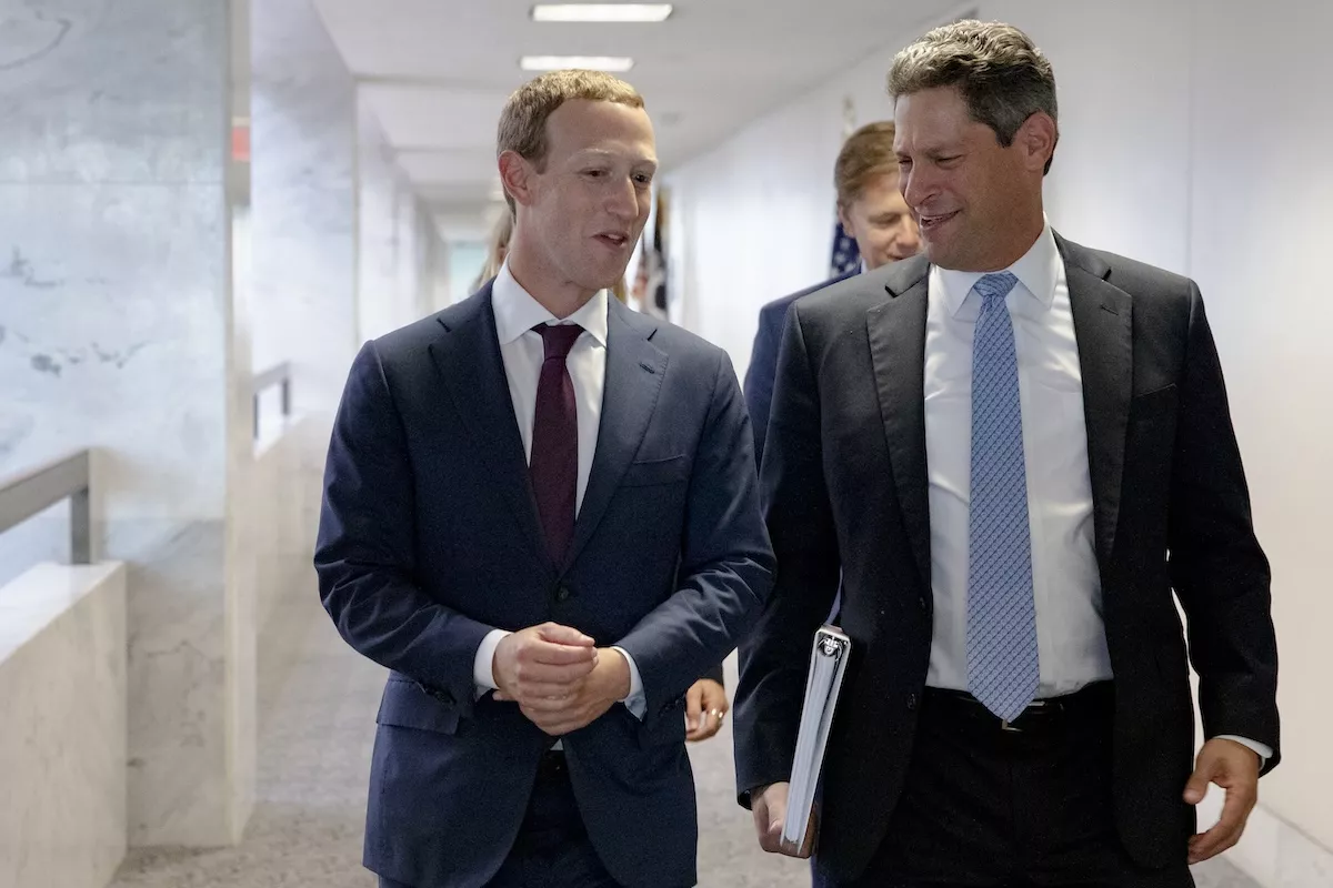 Mark Zuckerberg CEO de Meta y Joel Kaplan