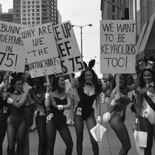 Protesta de conejitas