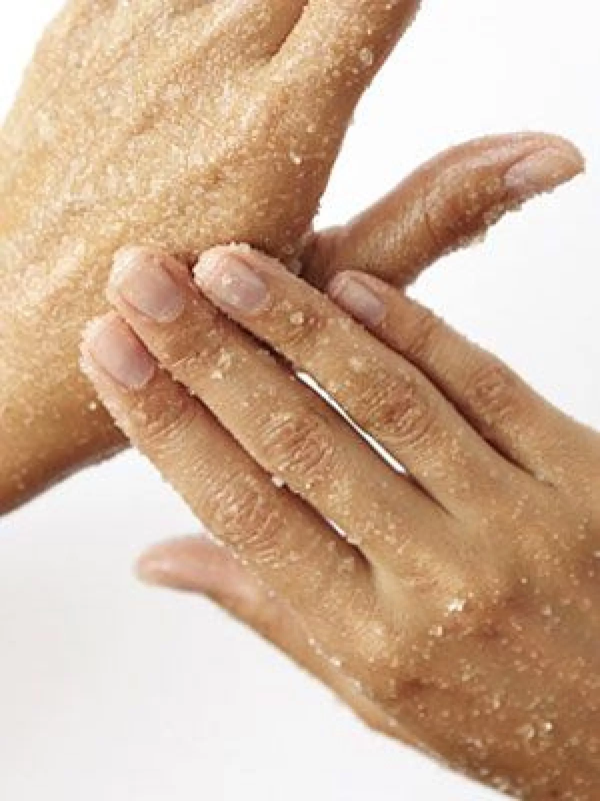 Get Younger-Looking Hands.jpg