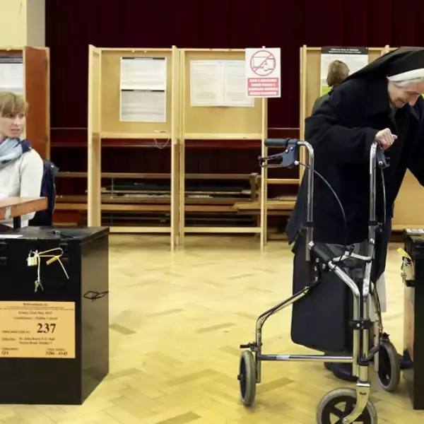 votación Irlanda