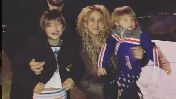 SHAKIRA
