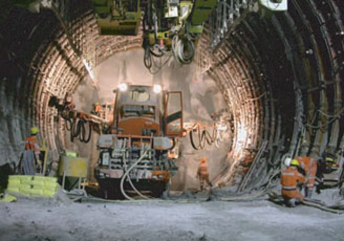 El objetivo del túnel ferroviario San Gotardo es conectar al centro de Europa. (Foto: Cortesía Holcim)