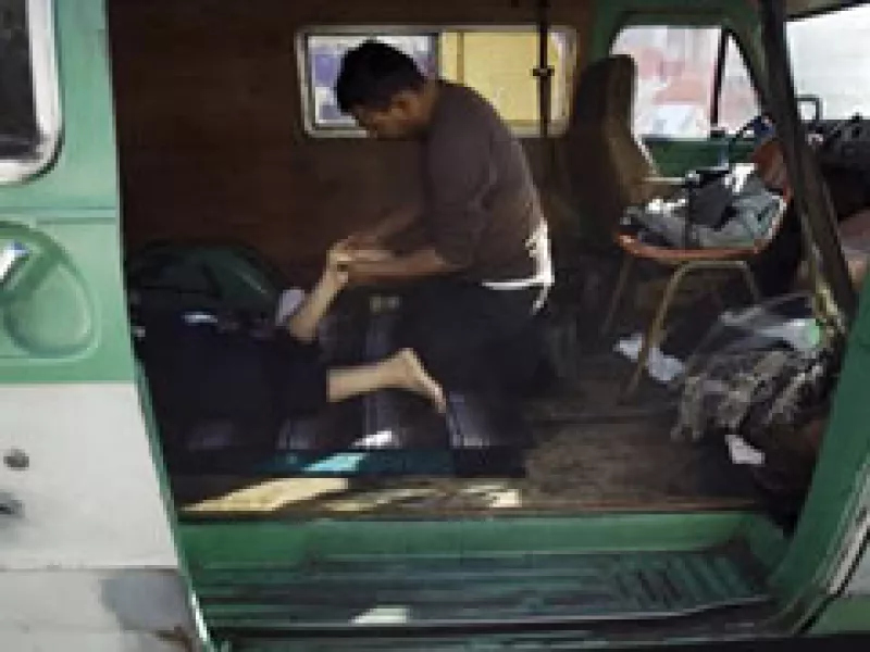 Los masajes quiroprácticos han sido muy utilizados por culturas prehispánicas en México.  (Foto: AP)