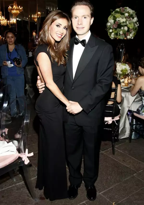 La pareja mantiene un noviazgo desde hace poco más de un año, ella estuvo acompañándolo durante su campaña política en 2012.