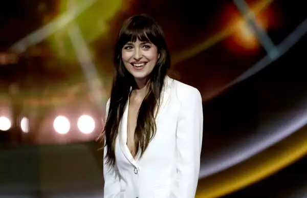 Dakota-Johnson2.jpg