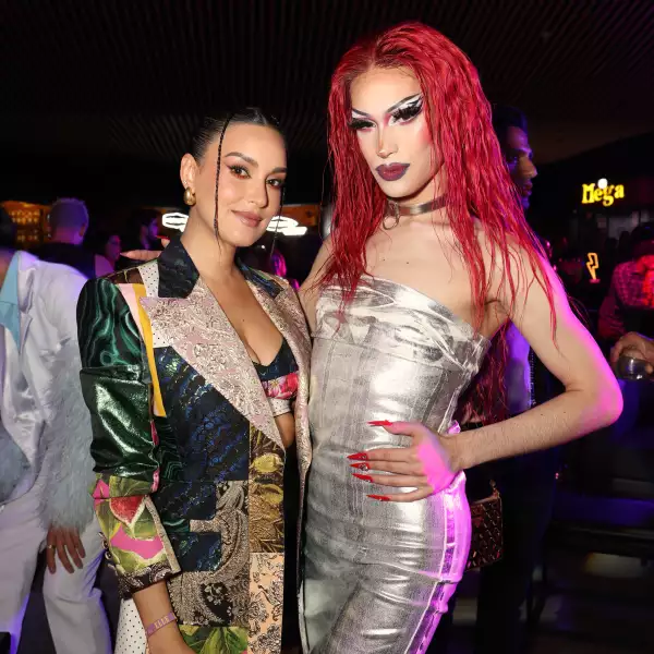 Pau Florencia  y Leexa Fox