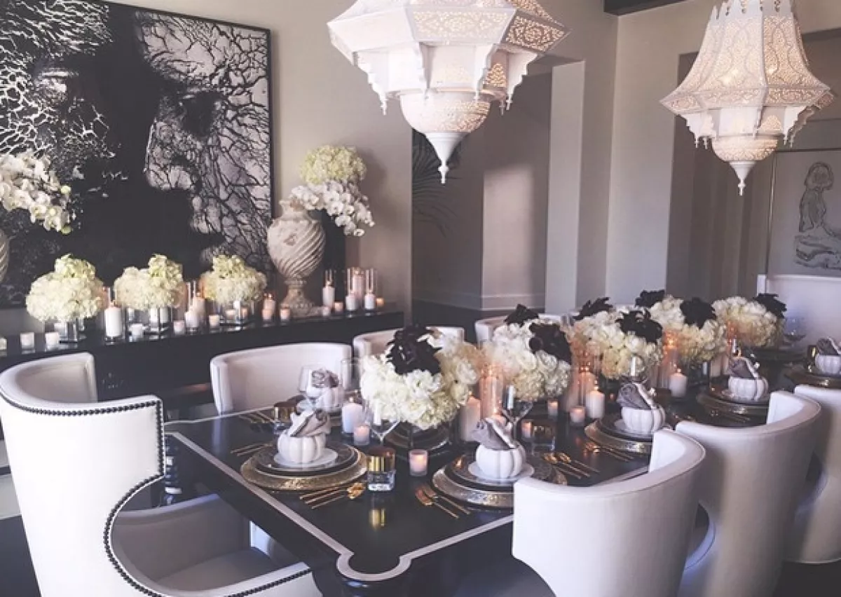 Así quedó la cena que Khloe Kardashian preparó para su mamá y sus hermanas.