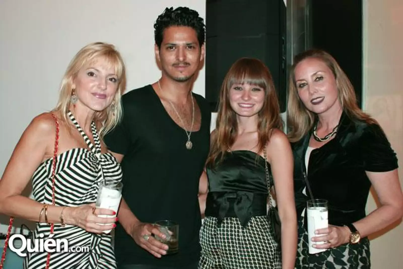 Georgina Medina Inaz,Daniel Cantisani,Andrea Garza Bati%u0301z y Veronica Bati%u0301z de Samar