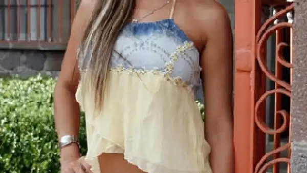 Entrevistada en el Noticiario de Adela Micha, la ex Big Brother reconoció a la persona que el domingo le disparó al delantero paraguayo, Salvador Cabañas; negó saber más al respecto.