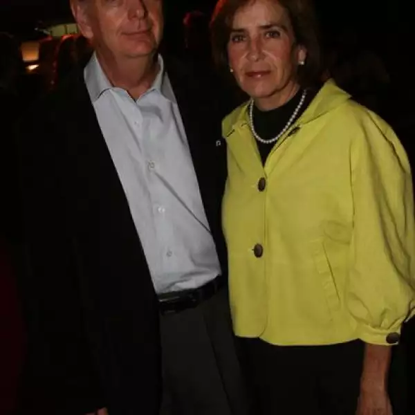 Subasta Nosotros Por los Niños con Cáncer