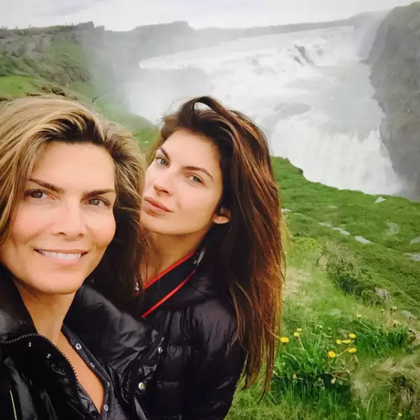 Yaya, encantada con Islandia, lo consideró un paraíso.