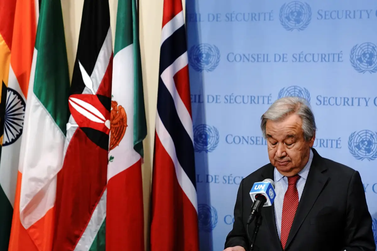 El Secretario General de Antonio Guterres hace una declaración a la prensa en los cuarteles generales rn Manhattan, Nueva York. 