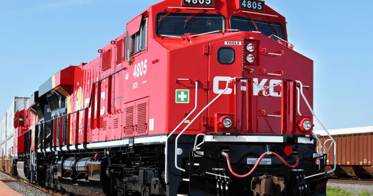 TRENES LE GANAN LA PARTIDA AL CAMIÓN