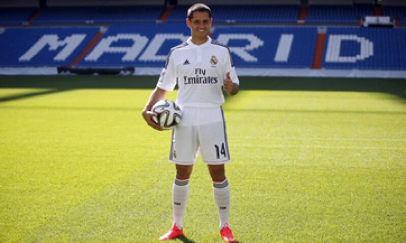 Chicharito llega en primera instancia como suplente de Benzema. (Foto: Reuters)