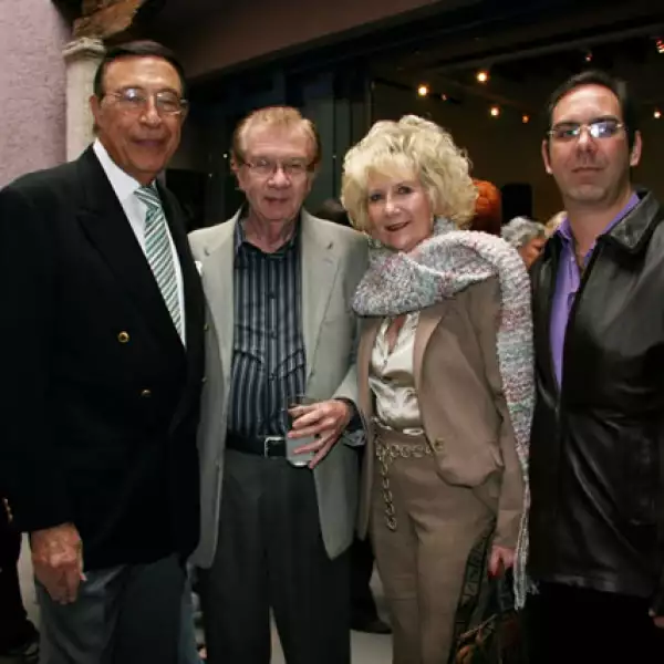 Homenaje a Jacobo Zabludovsky y Leon Davidoff.