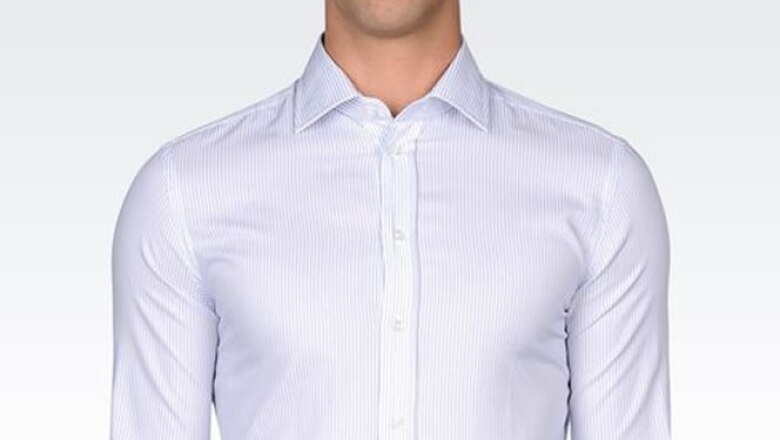 El cuello es el elemento más importante de una camisa. Los cuellos con alas más hacia atrás son los más elegantes.