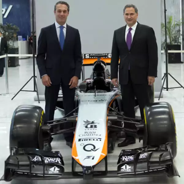 El regreso de la Fórmula 1 a México tiene la meta de alcanzar ventas por más de 2,000 mdd para el presidente de América Móvil, Carlos Slim Domit (izq.), y el presidente de CIE, Alejandro Soberón.