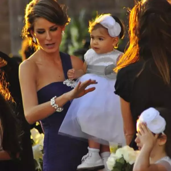 Alina Bracamontes con la pequeña Ali