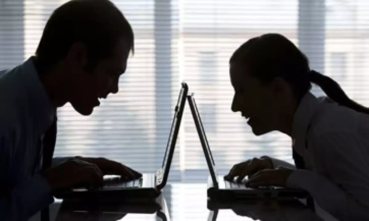 Los bancos muy pocas veces reembolsan a los clientes que han sido víctimas de fraude, ya que los delincuentes usan datos reales para entrar a las cuentas. (Foto: Thinkstock)