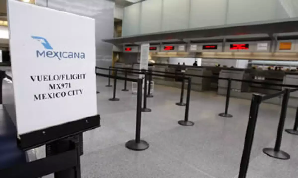 Desde octubre de 2010, cerca de 30 grupos de inversionistas han mostrdo interés por capitalizar a la aerolínea. (Foto: AP)